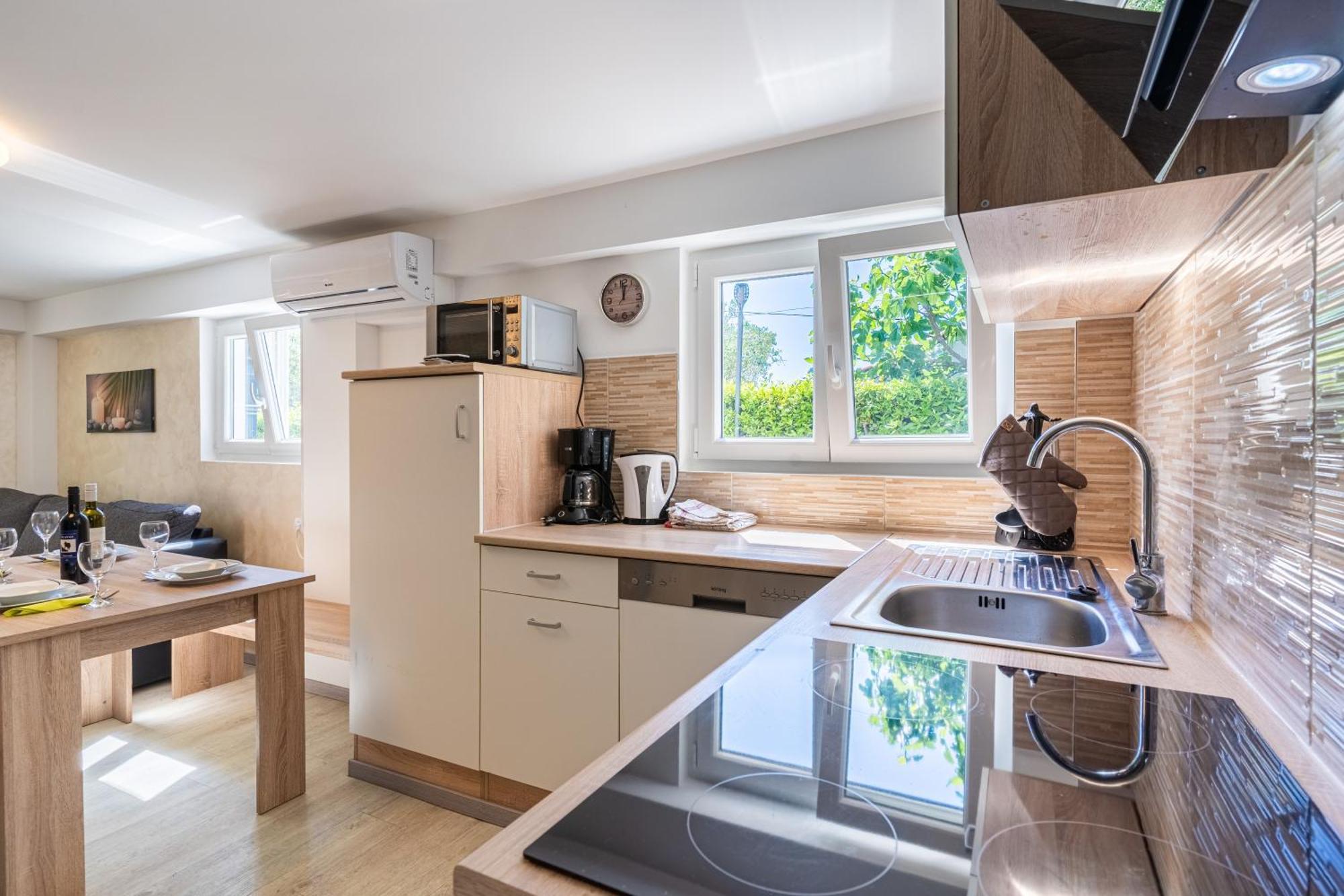 Kuca Matanovic Apartment Cres Bagian luar foto