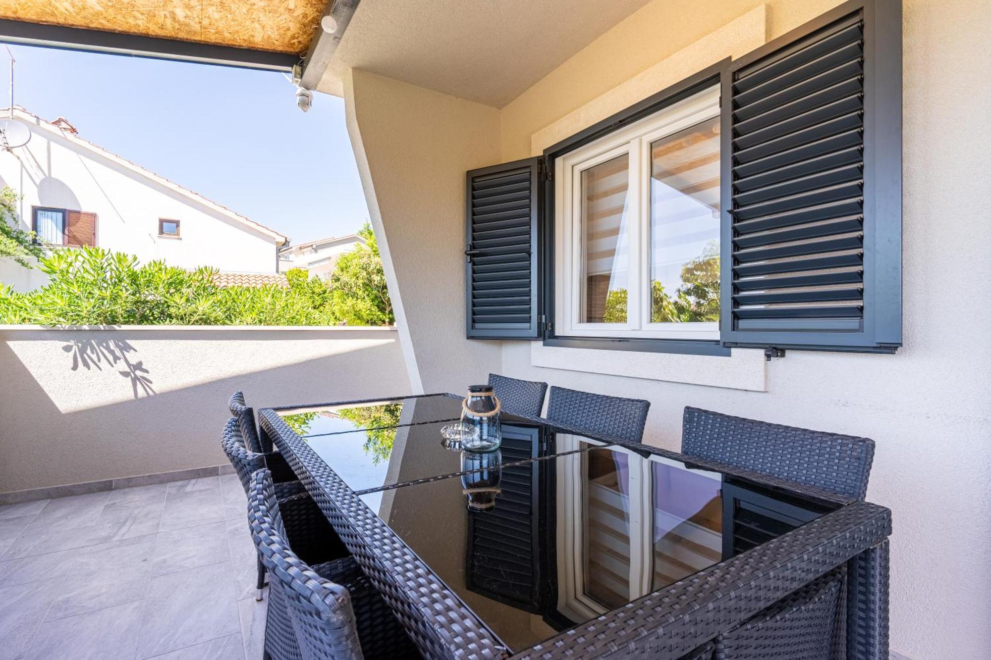 Kuca Matanovic Apartment Cres Bagian luar foto