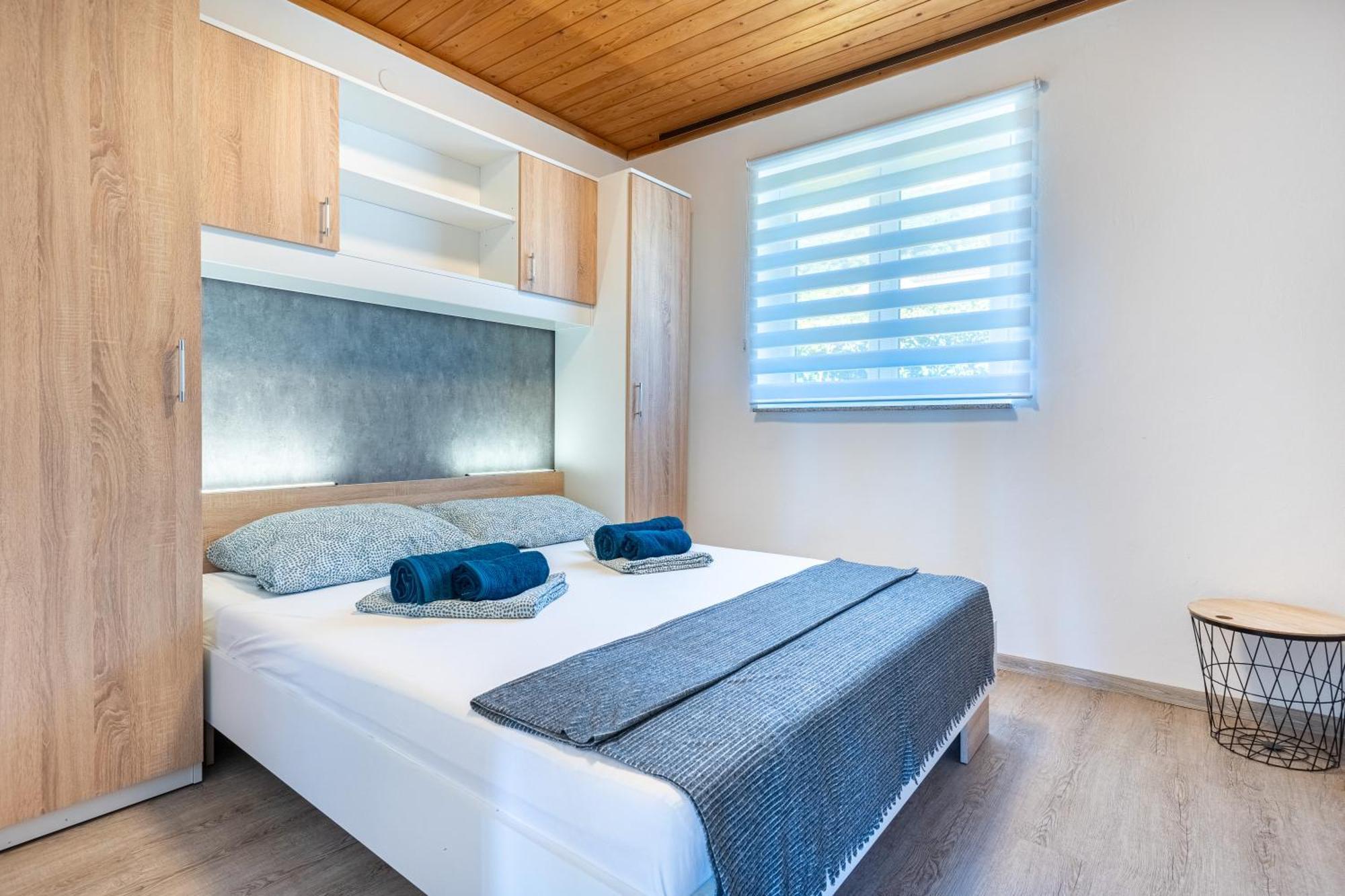 Kuca Matanovic Apartment Cres Bagian luar foto