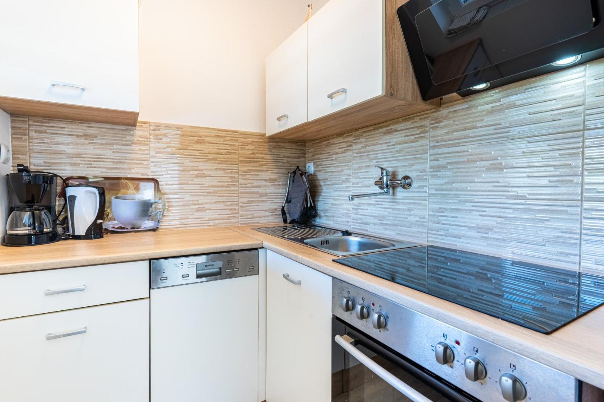 Kuca Matanovic Apartment Cres Bagian luar foto